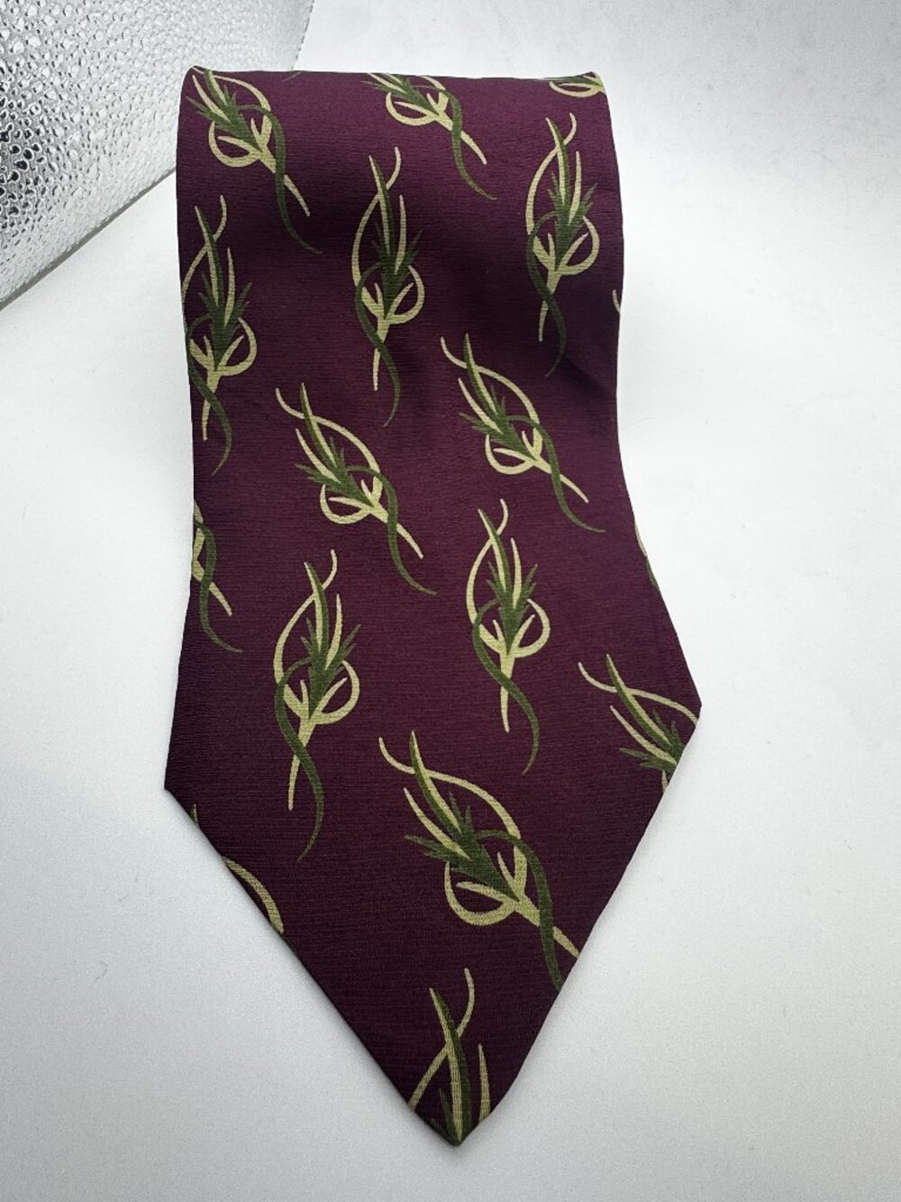 Vintage Giorgio Armani Burgundy Silk Abstract Botanical Tie